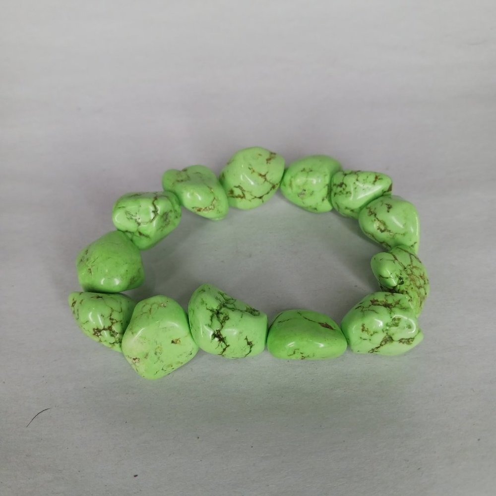 Nephrite stretch bracelet